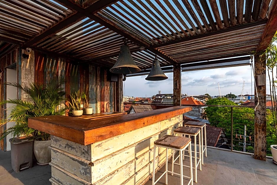M Boutique Hostel Legian