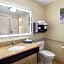 La Quinta Inn & Suites by Wyndham Knoxville Airport