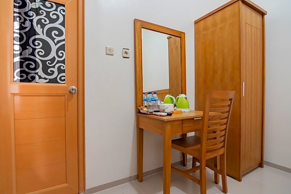 RedDoorz Syariah Plus @ Perintis Guesthouse Tasikmalaya