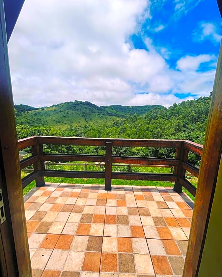 Pousada Pedra da Mata chales na montanha