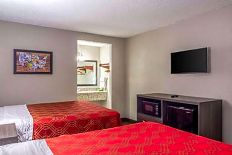 Double Room with Two Double Beds - Non-Smoking