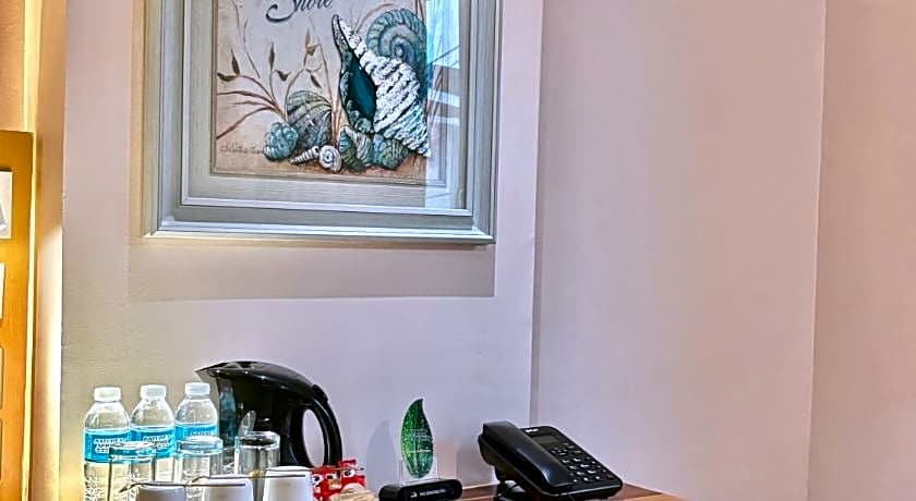 Cuna Hotel