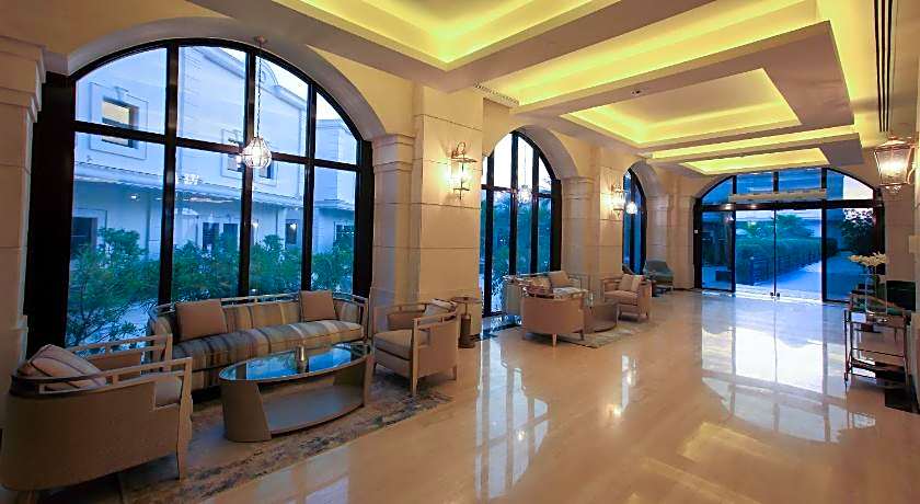 Vittori Palace Hotel and Residences