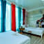 Ken's Backpackers Hotel