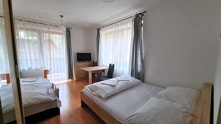 Fatrapark 2 Apartments House