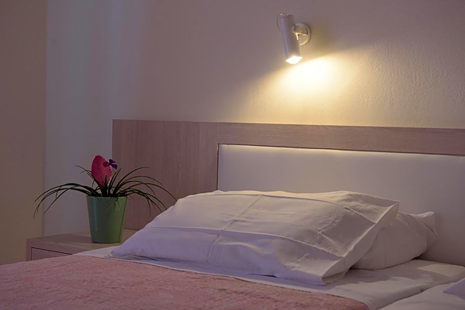 Alkyon Beach Hotel