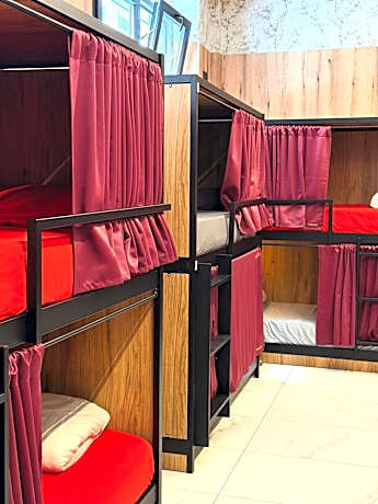 Senda Hostel Retiro - Atocha & Madrid Centro