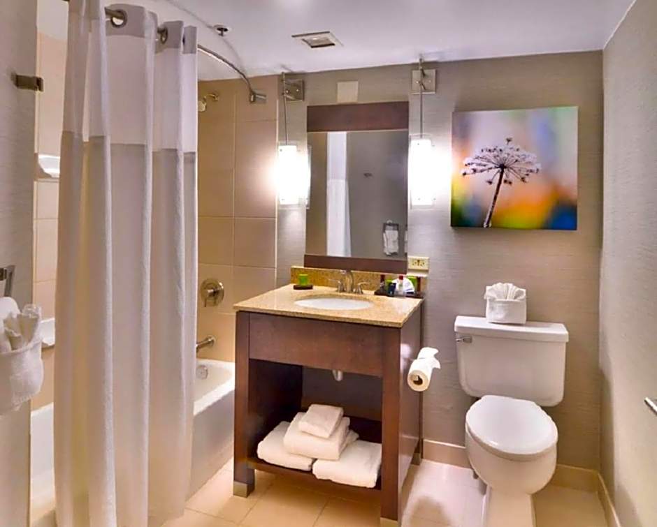 Embassy Suites by Hilton Denver Central Park