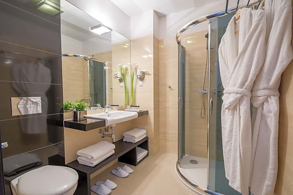Queen Boutique Hotel