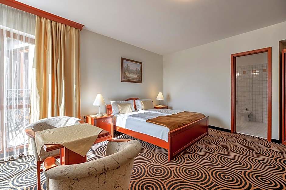 Sándor Hotel