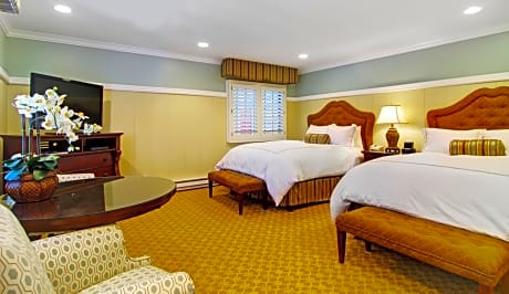 Standard Queen Room with Two Queen Beds