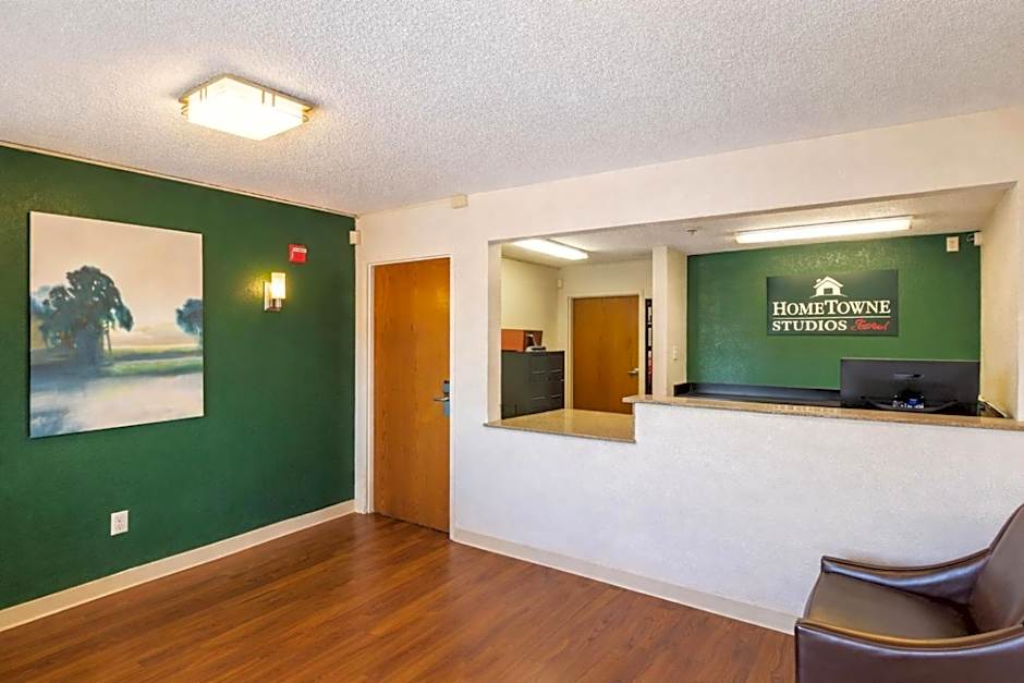 Hometowne Studios Houston - West Oaks/ Energy Corridor