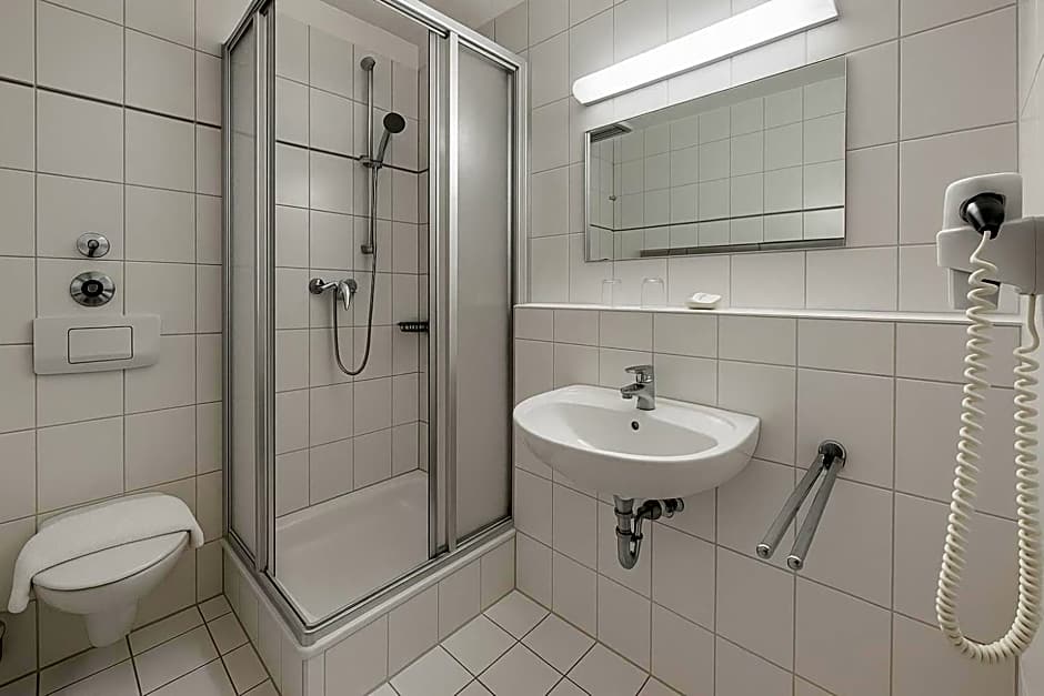 A8 Hotel im Darchinger Hof Bed & Breakfast - Zwischen Holzkirchen und Weyarn - Zwischen München Salzburg und Innsbruck - Kurz vor dem Irschenberg