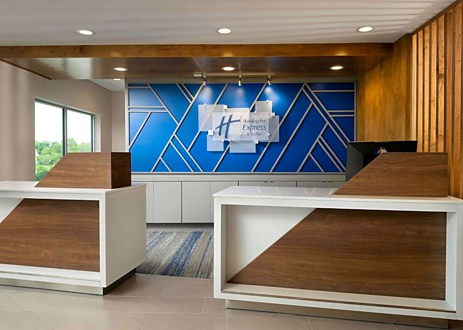 Holiday Inn Express & Suites Lima By IHG