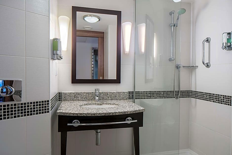 Hampton By Hilton Birmingham Broad Street