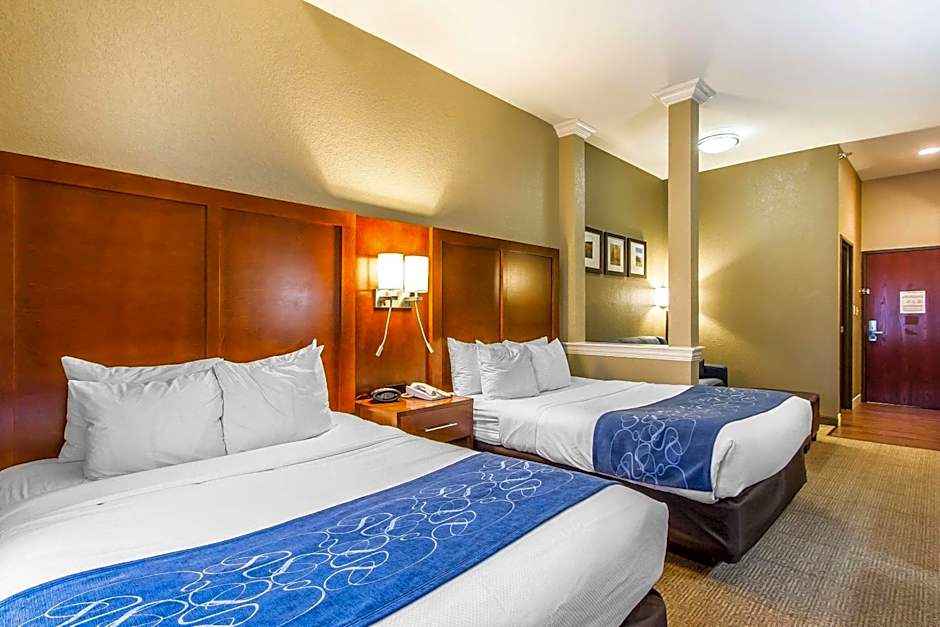 Comfort Suites Mattoon East