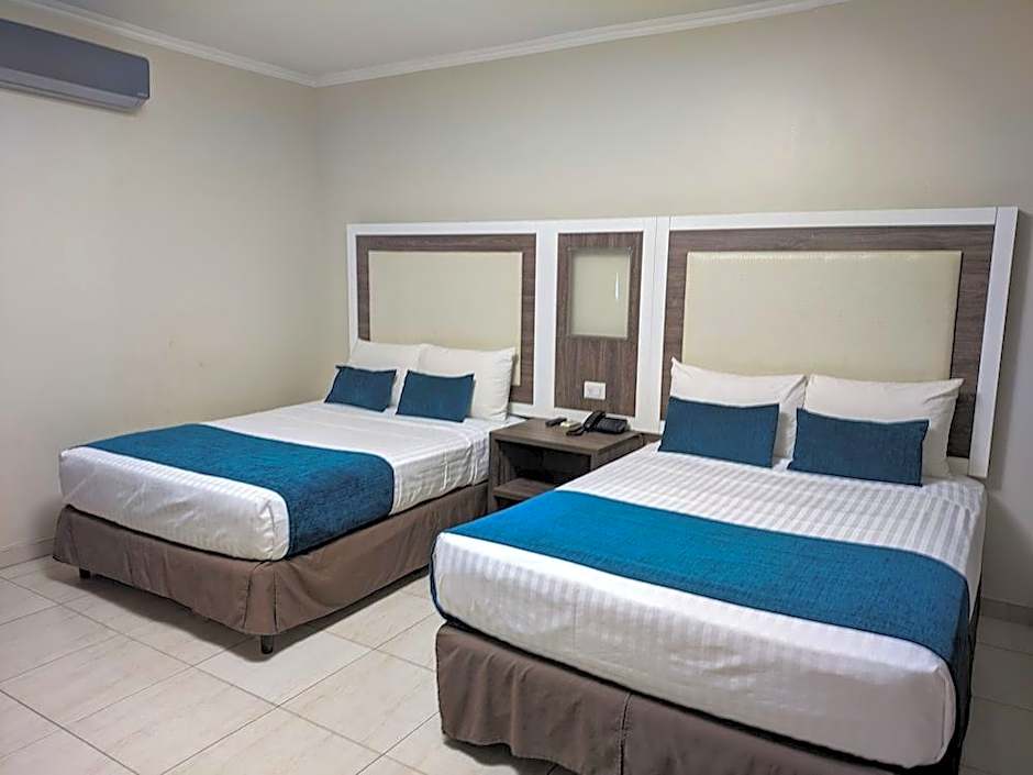 Hotel Bahia Suites
