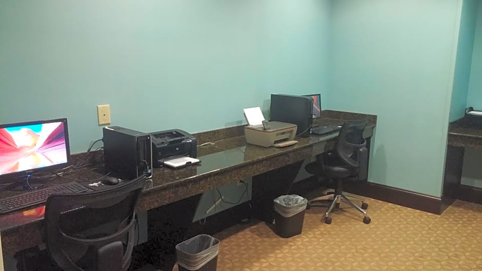 Holiday Inn Express Augusta North, an IHG Hotel