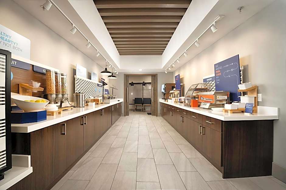 Holiday Inn Express Hotel & Suites Festus-South St. Louis By IHG