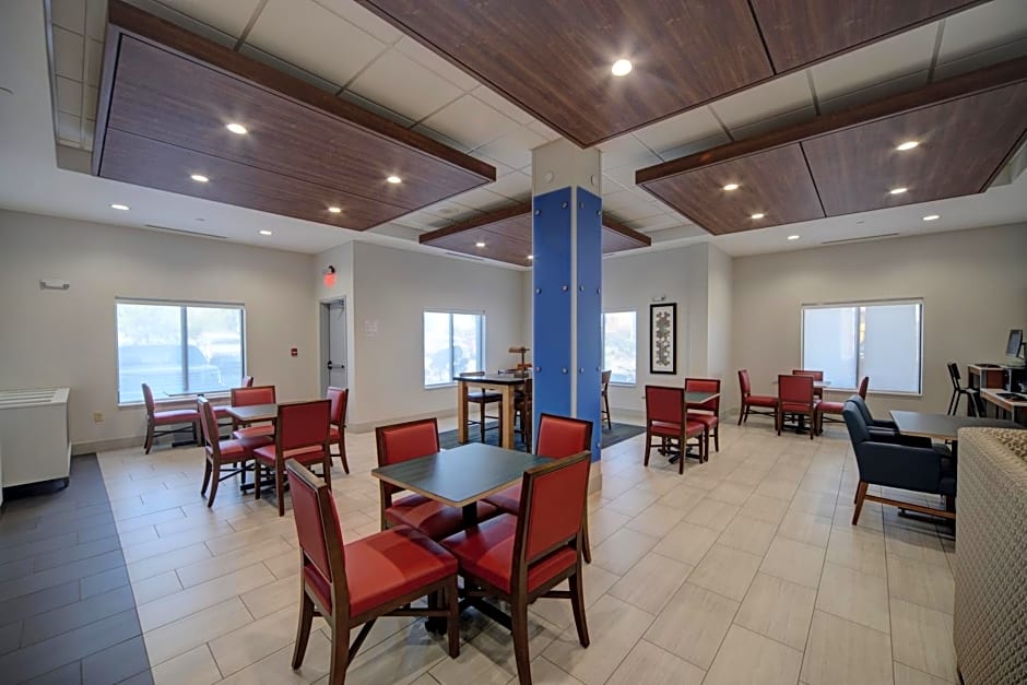 Holiday Inn Express Hotel & Suites Oklahoma City-West Yukon By IHG