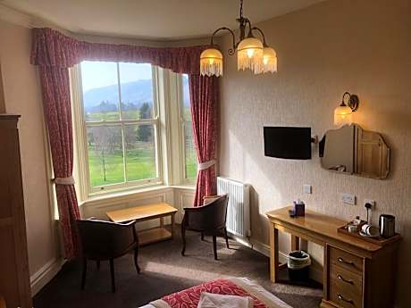 Superior Double or Twin Room with Mountain View