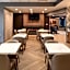 La Quinta Inn & Suites by Wyndham Seattle Sea-Tac Airport