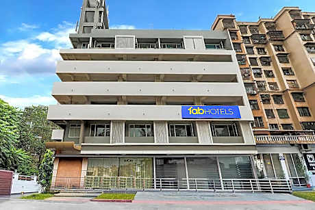 FabHotel Liwa International - Nr. Mumbai International Airport