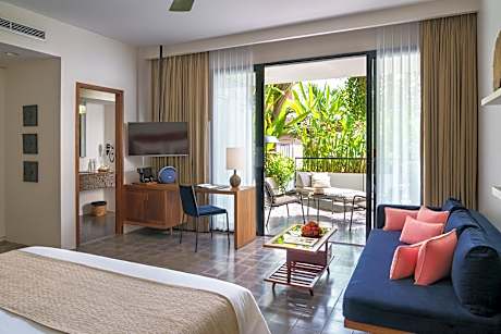 Deluxe Terrace Room