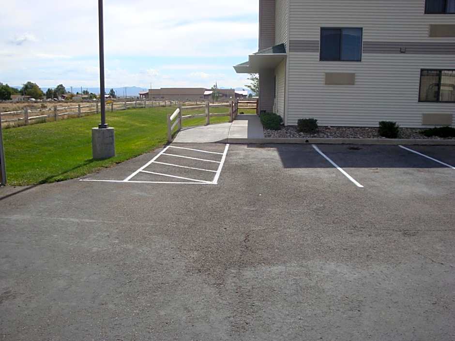 Travelodge by Wyndham Milford