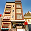 Itsy Hotels Anjali Mahal, 500 Mtrs From Mathura Railway Station