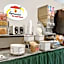 Super 8 by Wyndham Kenmore/Buffalo/Niagara Falls Area