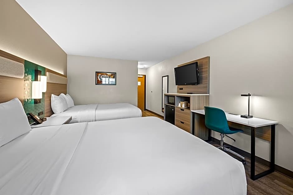 Econo Lodge Inn & Suites Santa Fe South