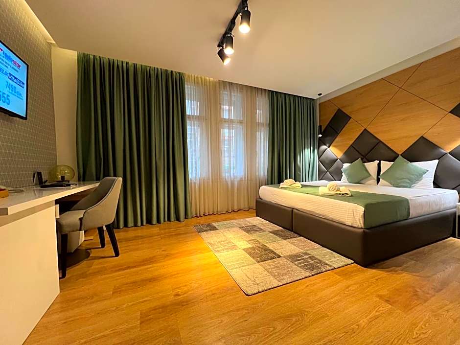 Capital Hotel Garni