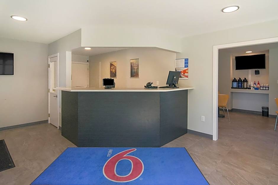 Motel 6-Saanichton, BC - Victoria Airport