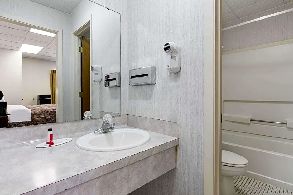 Knights Inn Longview