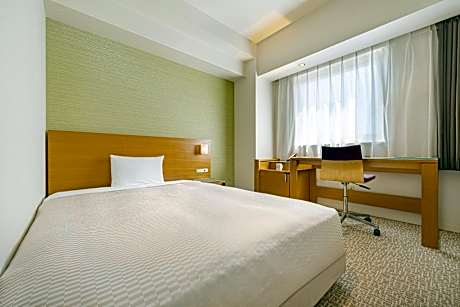 Moderate Double Room for 1 Person - Non-Smoking