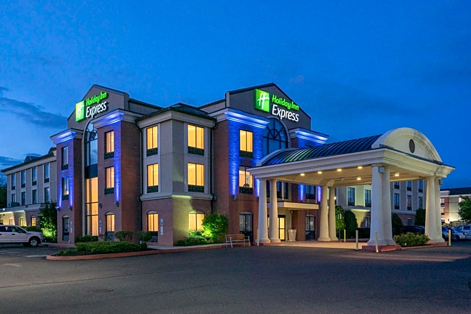 Holiday Inn Express and Suites - Quakertown