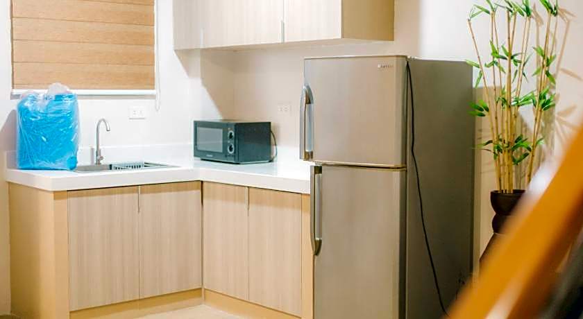 Elyseah Condotel by RedDoorz