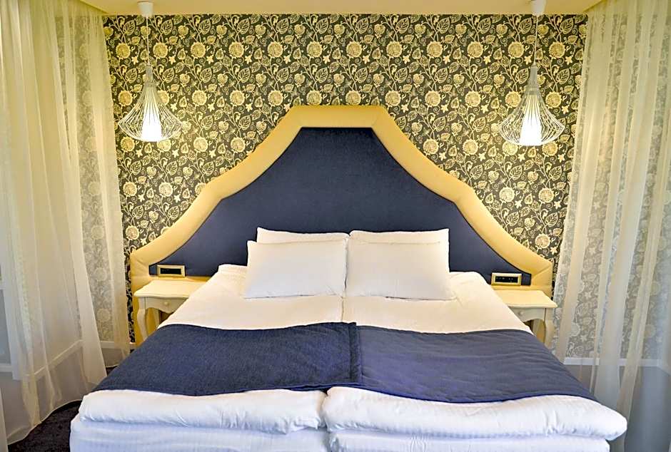 Hotel Capitolina City Chic