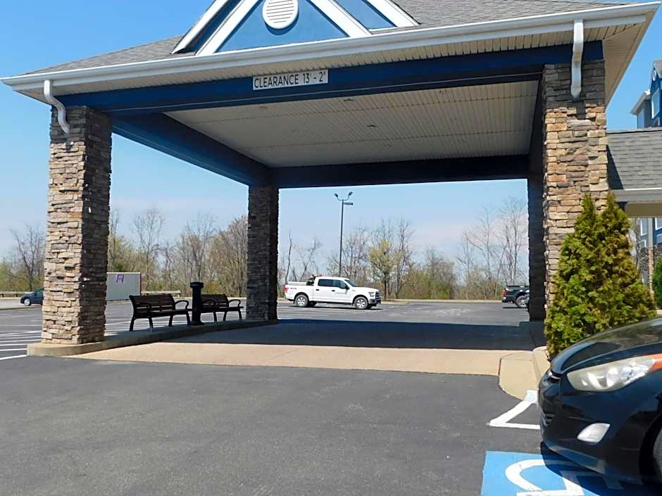 Microtel Inn & Suites - Triadelphia