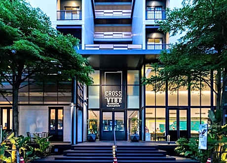 Cross Vibe Bangkok Sukhumvit