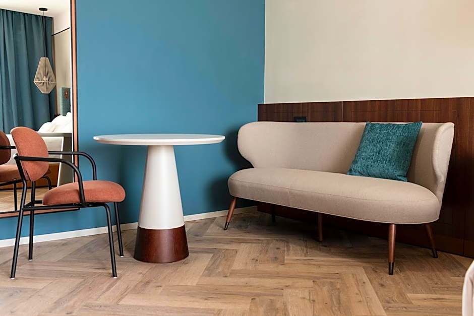 Visionair Suites & SPA-Room Only e Honesty Bar