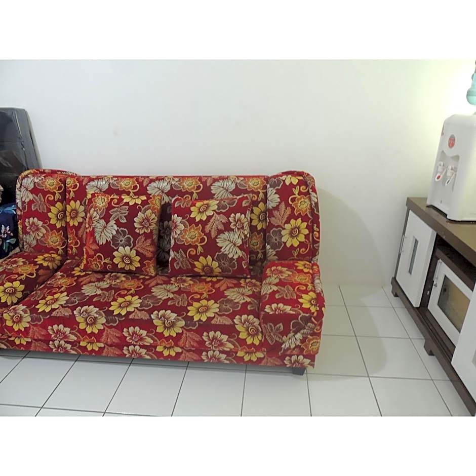 Reva Room on Gunung Putri Square Apartment