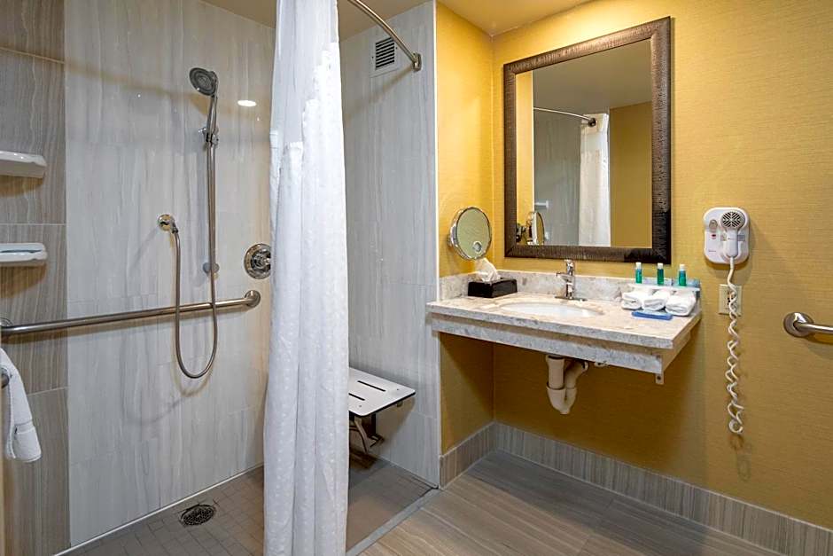 Holiday Inn Express Castro Valley By IHG