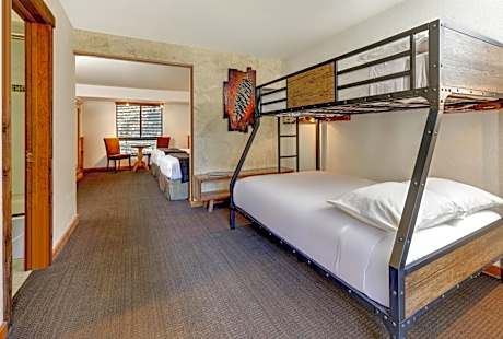 Deluxe Double Room with Extra Bed