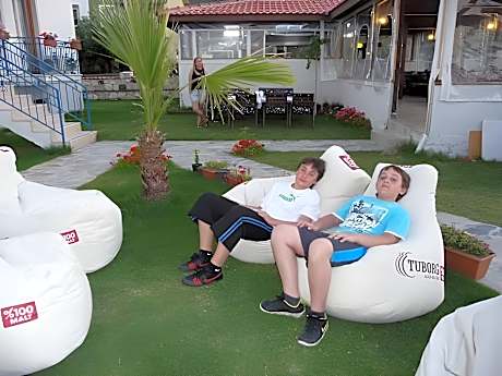 Karaburun Konak Hotel