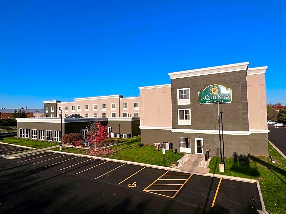 La Quinta Inn & Suites by Wyndham Bannockburn-Deerfield