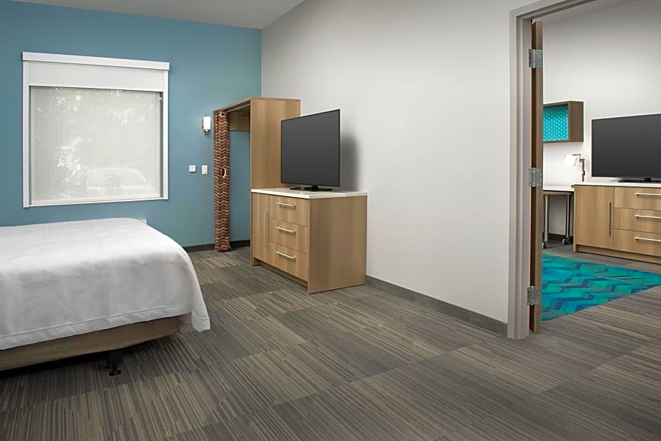 Home2 Suites by Hilton Miami Doral/West Airport, FL