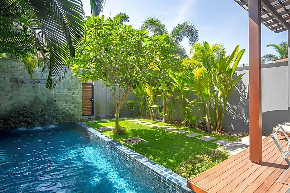 Two Villas Holiday Phuket: Onyx Style Nai Harn Beach