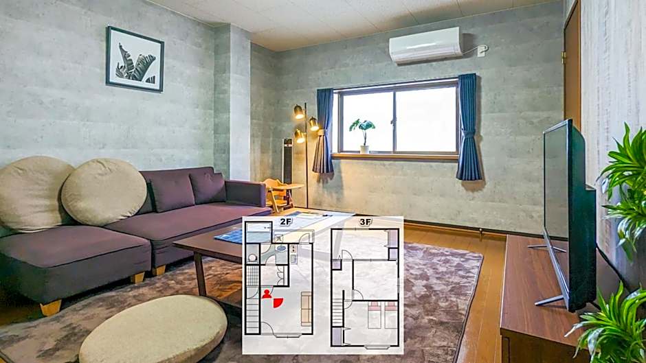 3 Bedrooms & LivingRoom! Direct KIX & Namba & Umeda access! DoumoTengachaya DT02